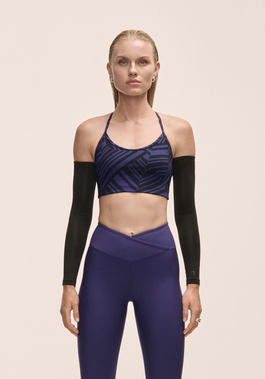 Casall Sleek Strappy Sports Bra - Vivid Purple